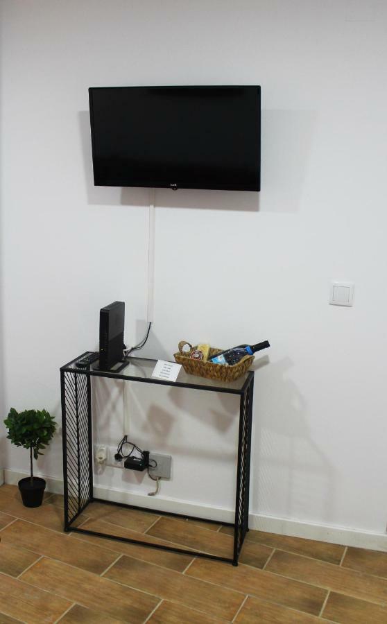 * 5 Star Apartment In Historic District * Walk 2 Alfama! Лісабон Екстер'єр фото